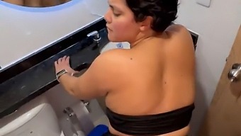 A Random Guy Has Sex With A Young Colombian Girl After Public Car Sex At The Disco